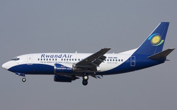 RwandAir Boeing 737-500