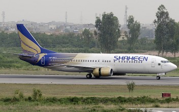 Shaheen Air Boeing 737-400